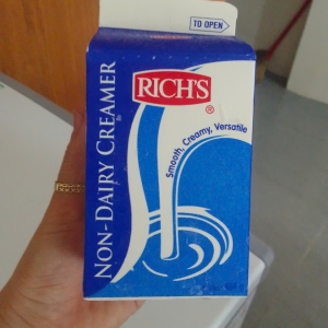 Kem béo Richs lùn